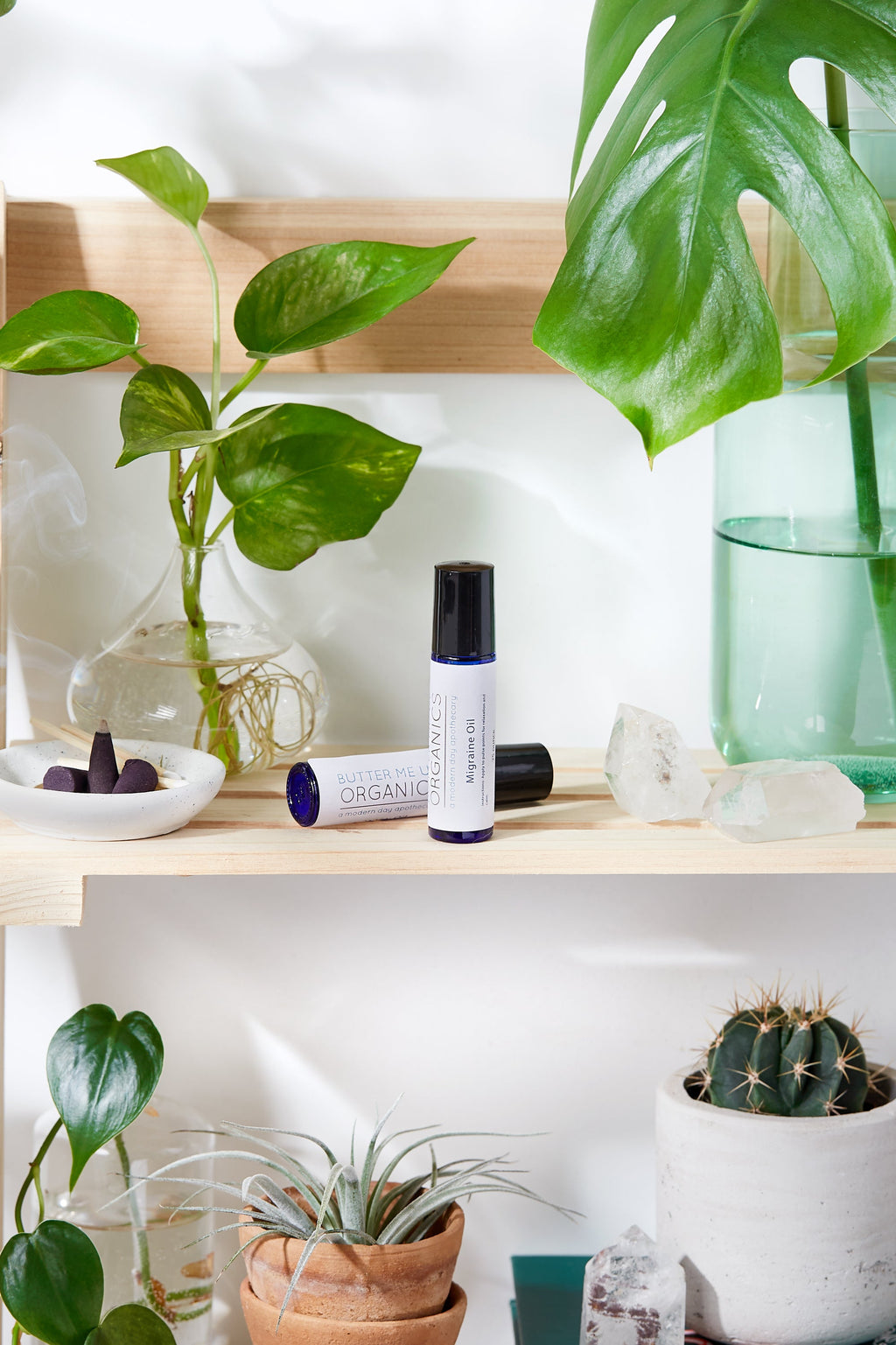 Organic Caffeinated Under Eye Serum
